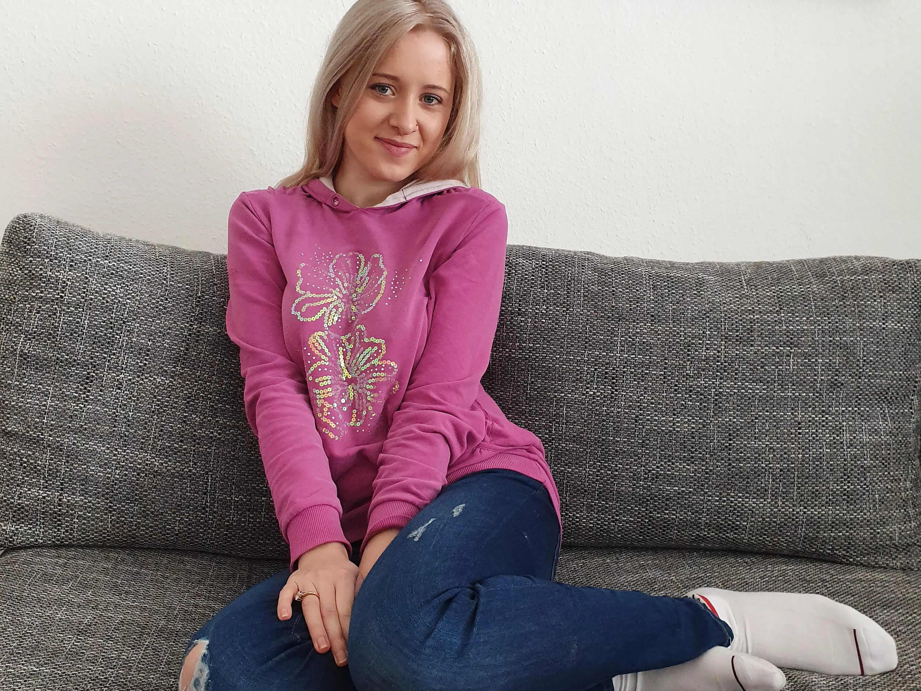 AnnaMai image 2